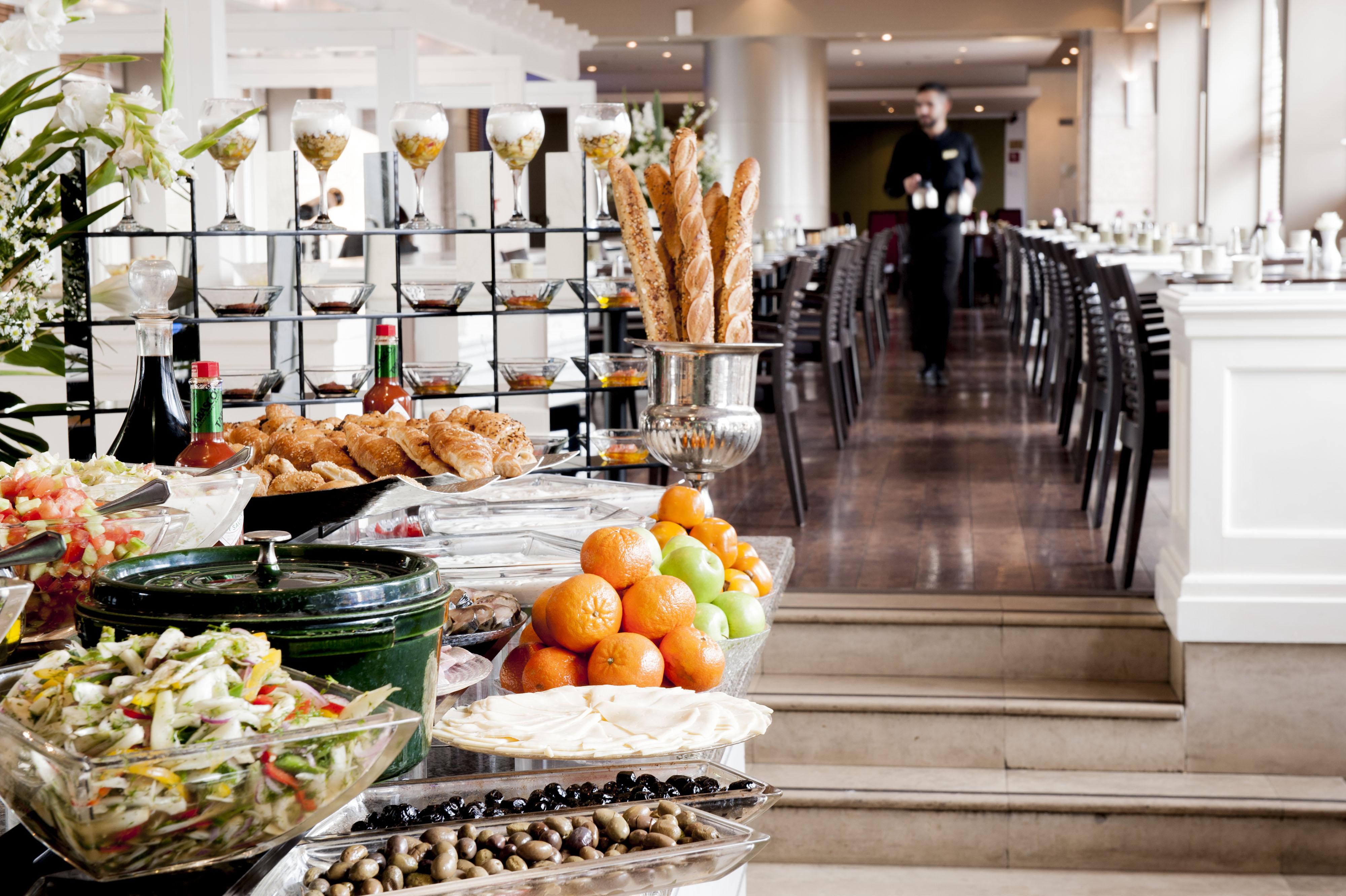 Leonardo City Tower Hotel Tel Aviv Giv'atayim Zewnętrze zdjęcie The restaurant