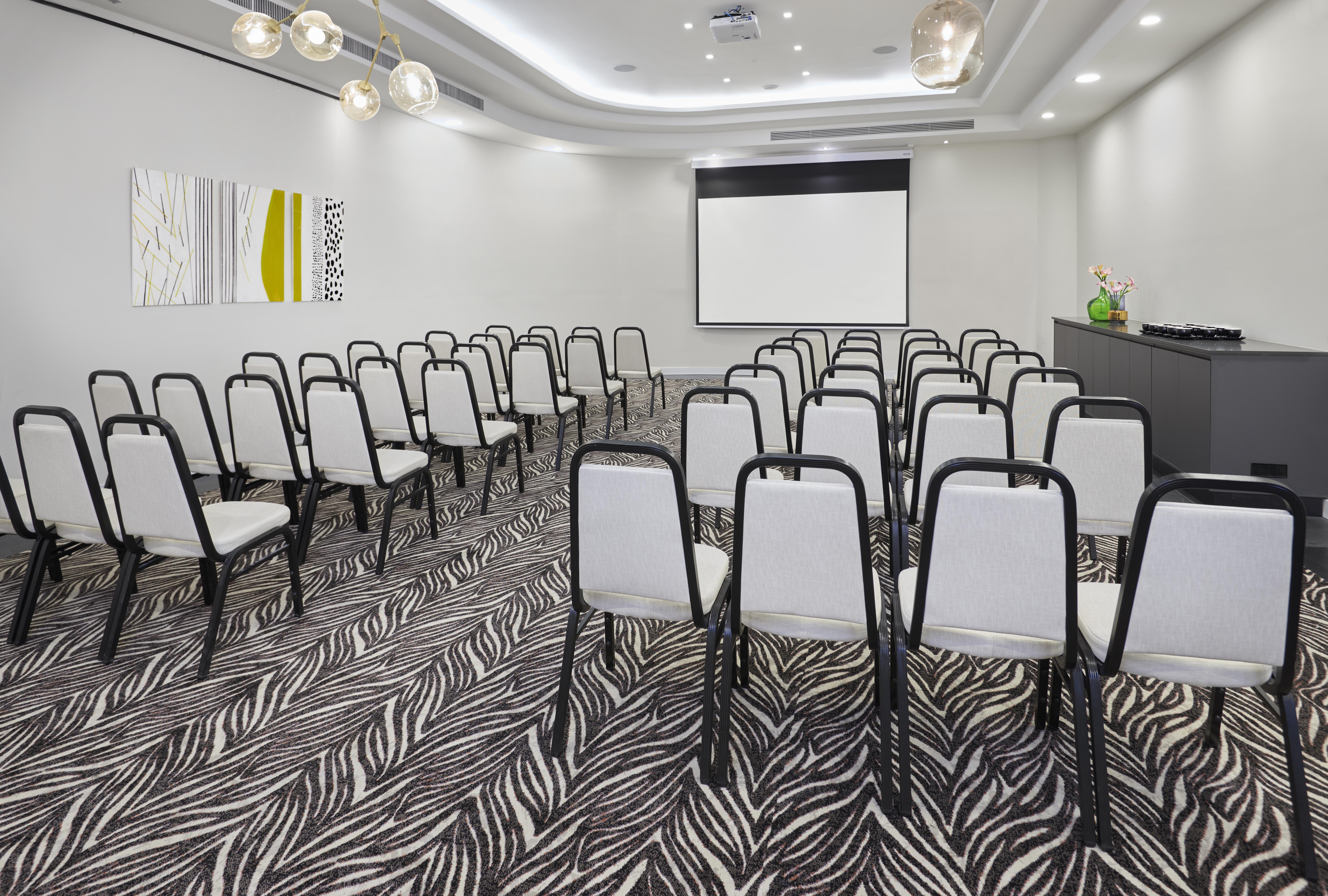 Leonardo City Tower Hotel Tel Aviv Giv'atayim Zewnętrze zdjęcie Meeting room