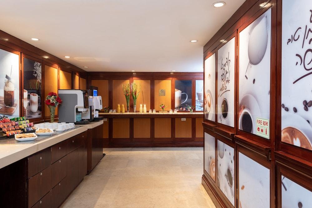 Leonardo City Tower Hotel Tel Aviv Giv'atayim Zewnętrze zdjęcie The Coffee Shop