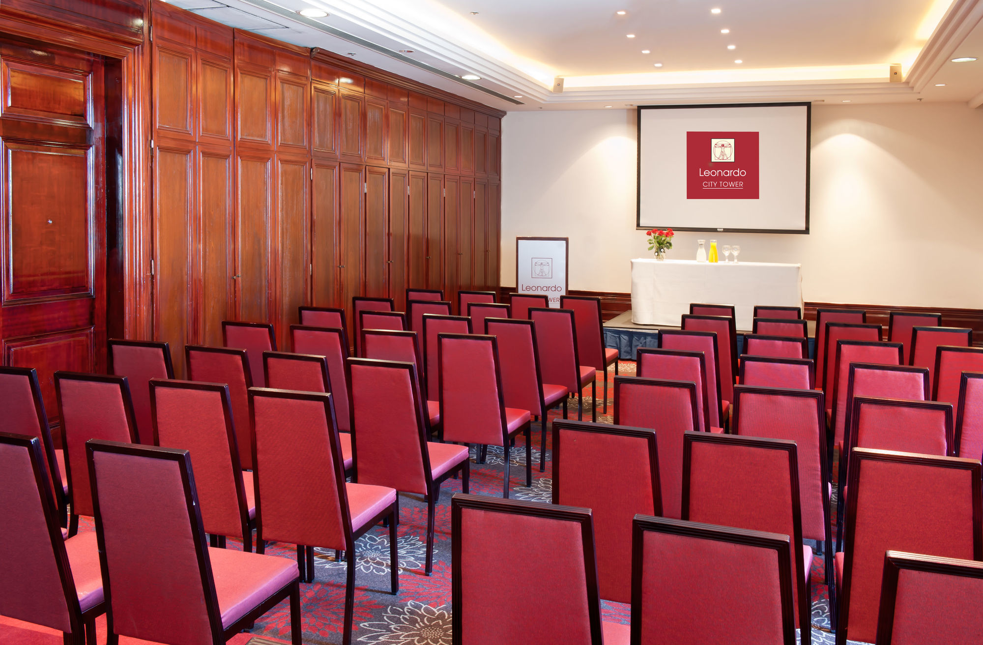 Leonardo City Tower Hotel Tel Aviv Giv'atayim Zewnętrze zdjęcie Meeting room
